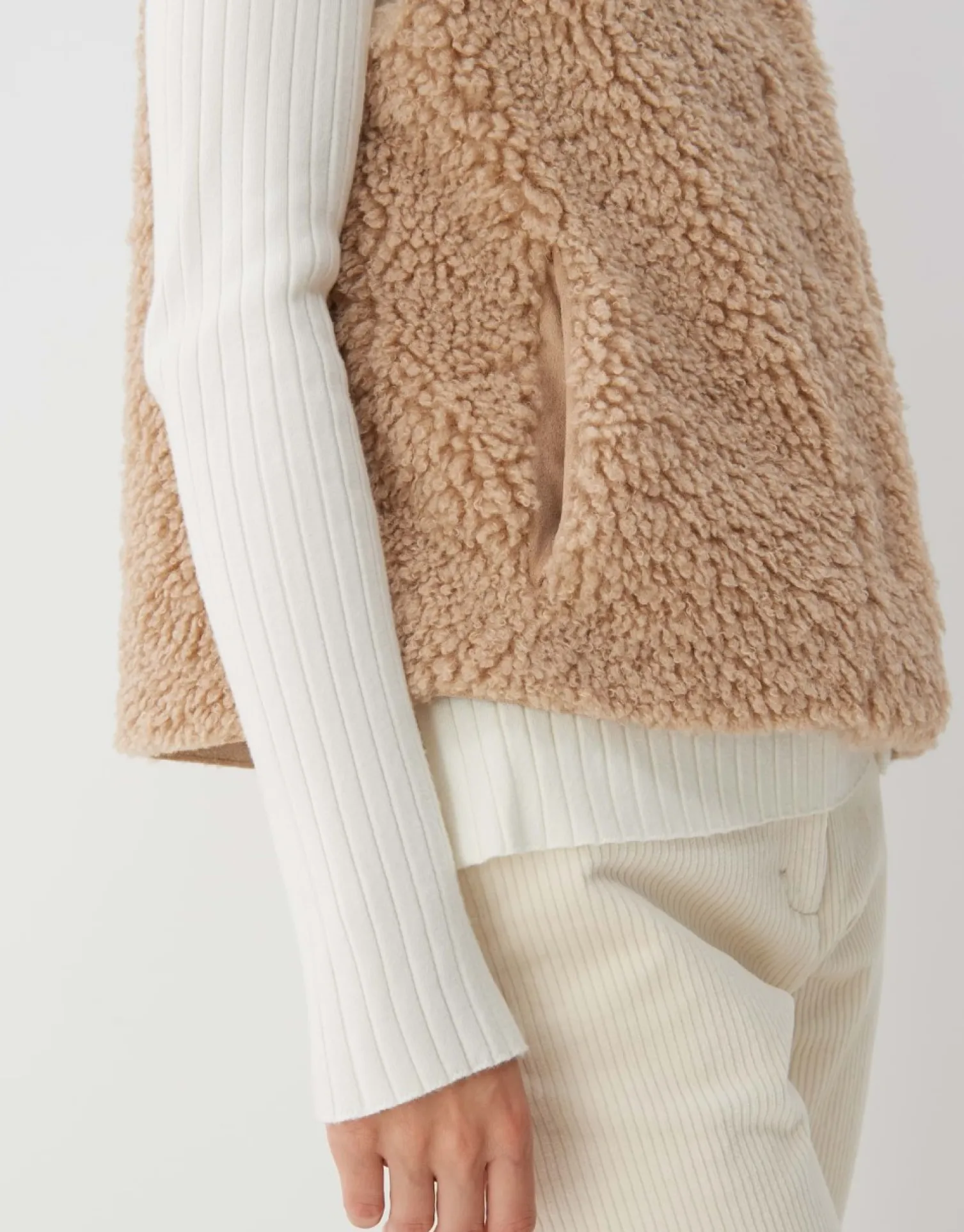 someday Fashion Blazer Vesten>Faux-Fur Bodywarmer Vairy Cashmere Cream Melange