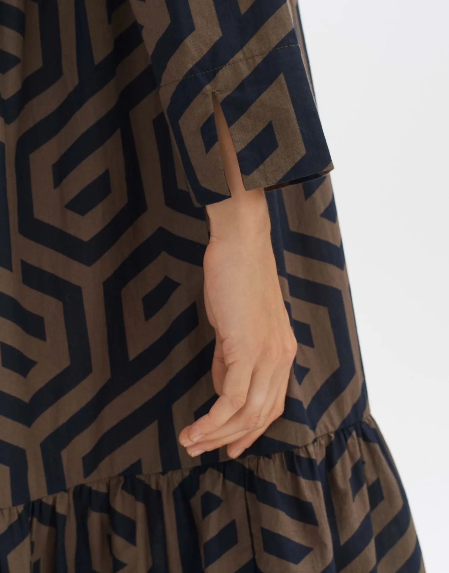 someday Fashion Jurken Rokken>Midi Jurk Werano Sandalwood